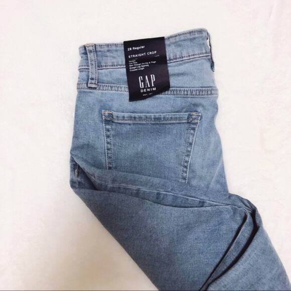 GAP Low Rise Straight Crop Jeans - Picture 3 of 8